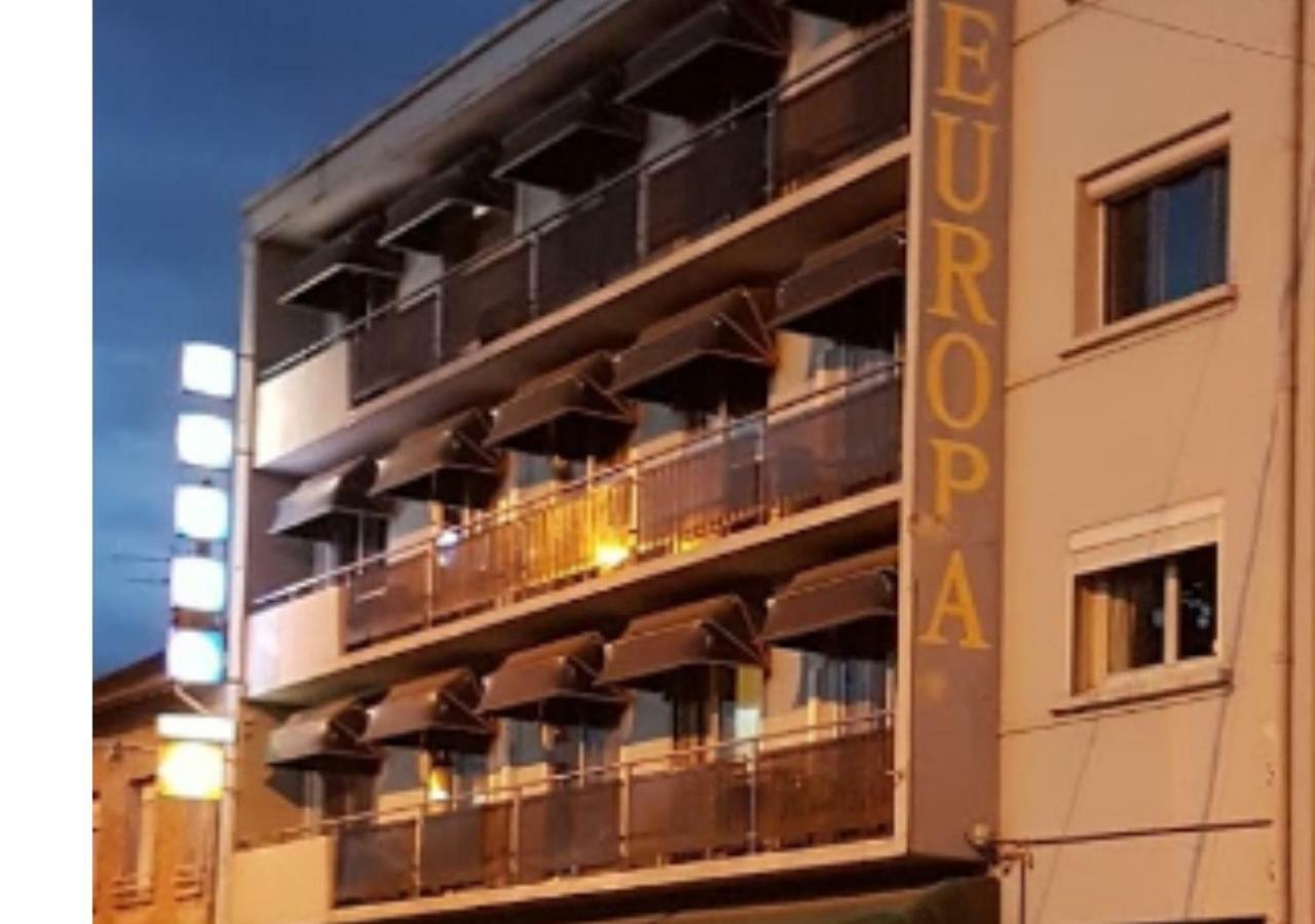Europa Hotel Roussillon  Exterior photo