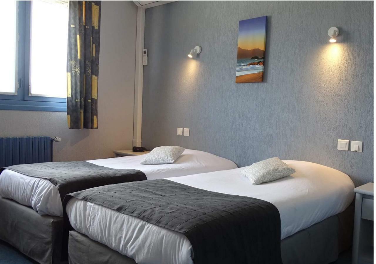 Europa Hotel Roussillon  Exterior photo